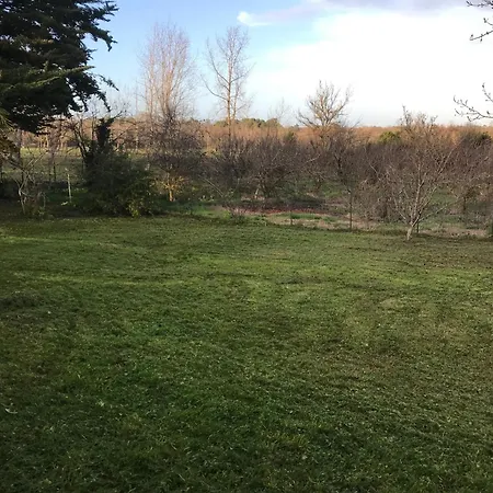 Agreable Maison Calme Avec Terrasse, Jardin Et Vue Sur Verger Vakantiehuis Le Château-dʼOléron